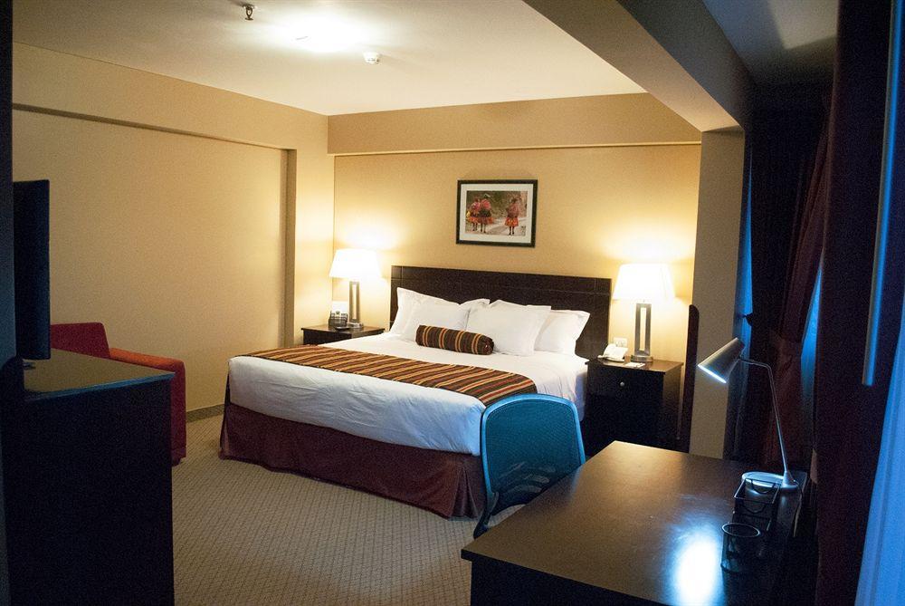 Wyndham Cusco Saqsayhuaman Hotel ภายนอก รูปภาพ